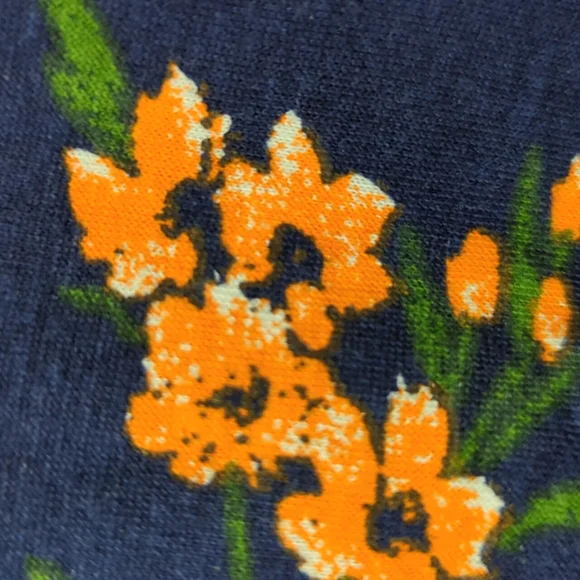 Designer tee - Picture 2 of 2